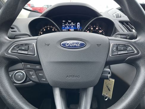 Used 2018 Ford Escape SE image 14
