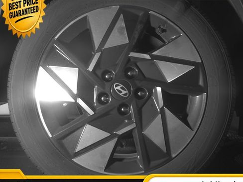 Used 2024 Hyundai Kona SEL FWD image 26