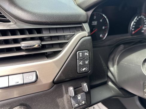 Used 2015 GMC Yukon Denali w/ Premium Package RWD image 14