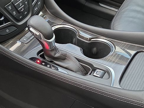 Used 2019 Buick Envision Essence image 13