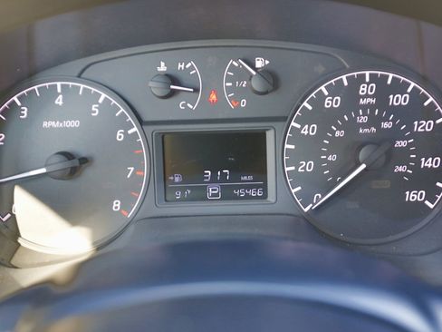 Used 2017 Nissan Sentra SR image 7