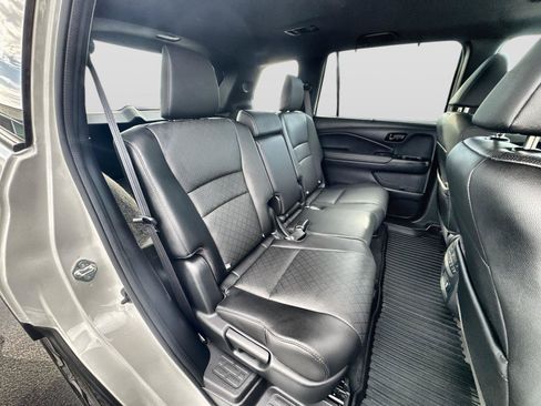 Used 2022 Honda Passport Elite image 15