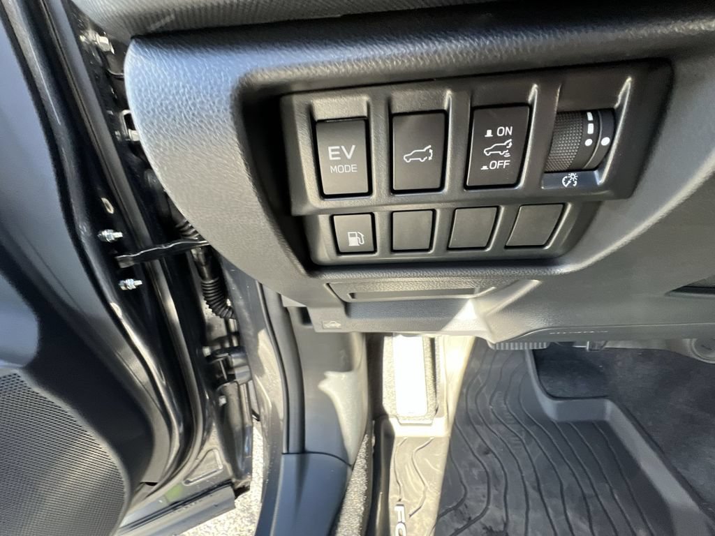 Used 2025 Subaru Forester Limited w/ Protection Package (1PH) AWD/4WD image 18
