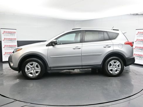 Used 2015 Toyota RAV4 LE image 5