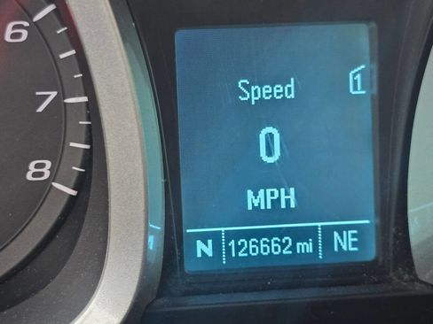 Used 2012 Chevrolet Equinox LT w/ Driver Convenience Package image 22