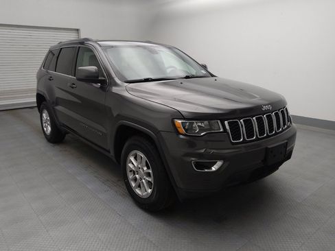 Used 2018 Jeep Grand Cherokee Laredo image 13