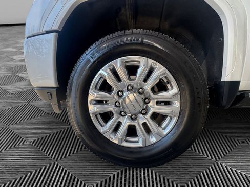 Used 2022 GMC Sierra 2500 Denali w/ Denali Ultimate Package image 9
