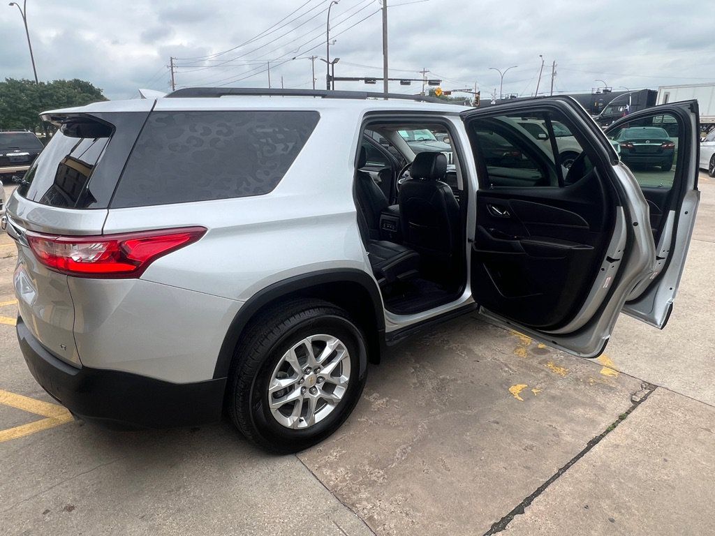 Used 2019 Chevrolet Traverse LT FWD image 12