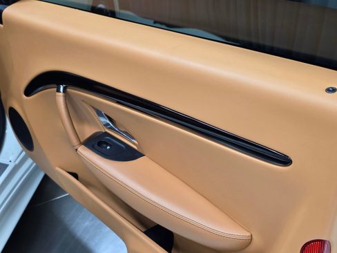 Used 2018 Maserati GranTurismo Sport image 33