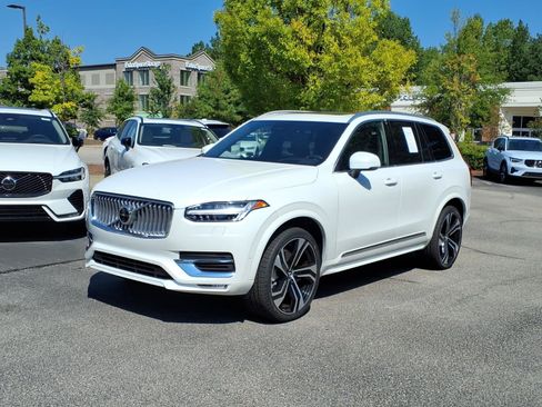 Certified 2024 Volvo XC90 B6 Ultimate w/ Protection Package Premier AWD/4WD image 9