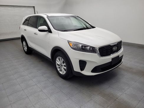 Used 2020 Kia Sorento LX image 13