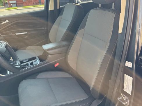 Used 2019 Ford Escape SE AWD/4WD image 9