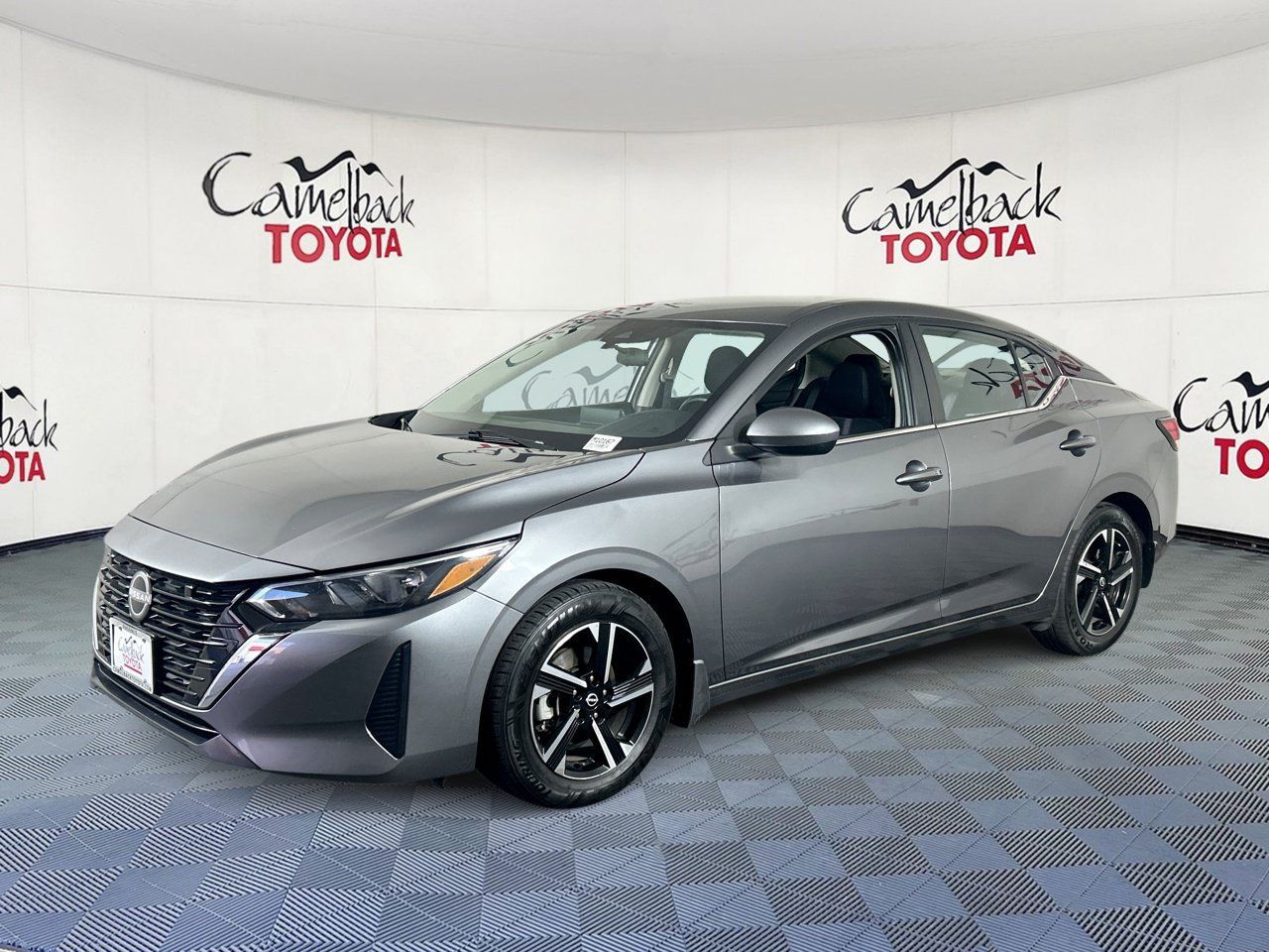 Used 2024 Nissan Sentra SV FWD image 4