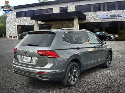 Used 2022 Volkswagen Tiguan SE w/ Panoramic Sunroof Package AWD/4WD image 7