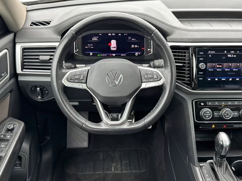 Used 2023 Volkswagen Atlas SEL Premium image 14