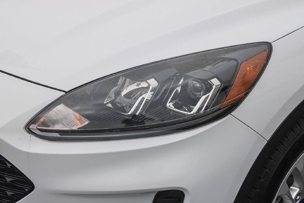Used 2022 Ford Escape SE AWD/4WD image 12