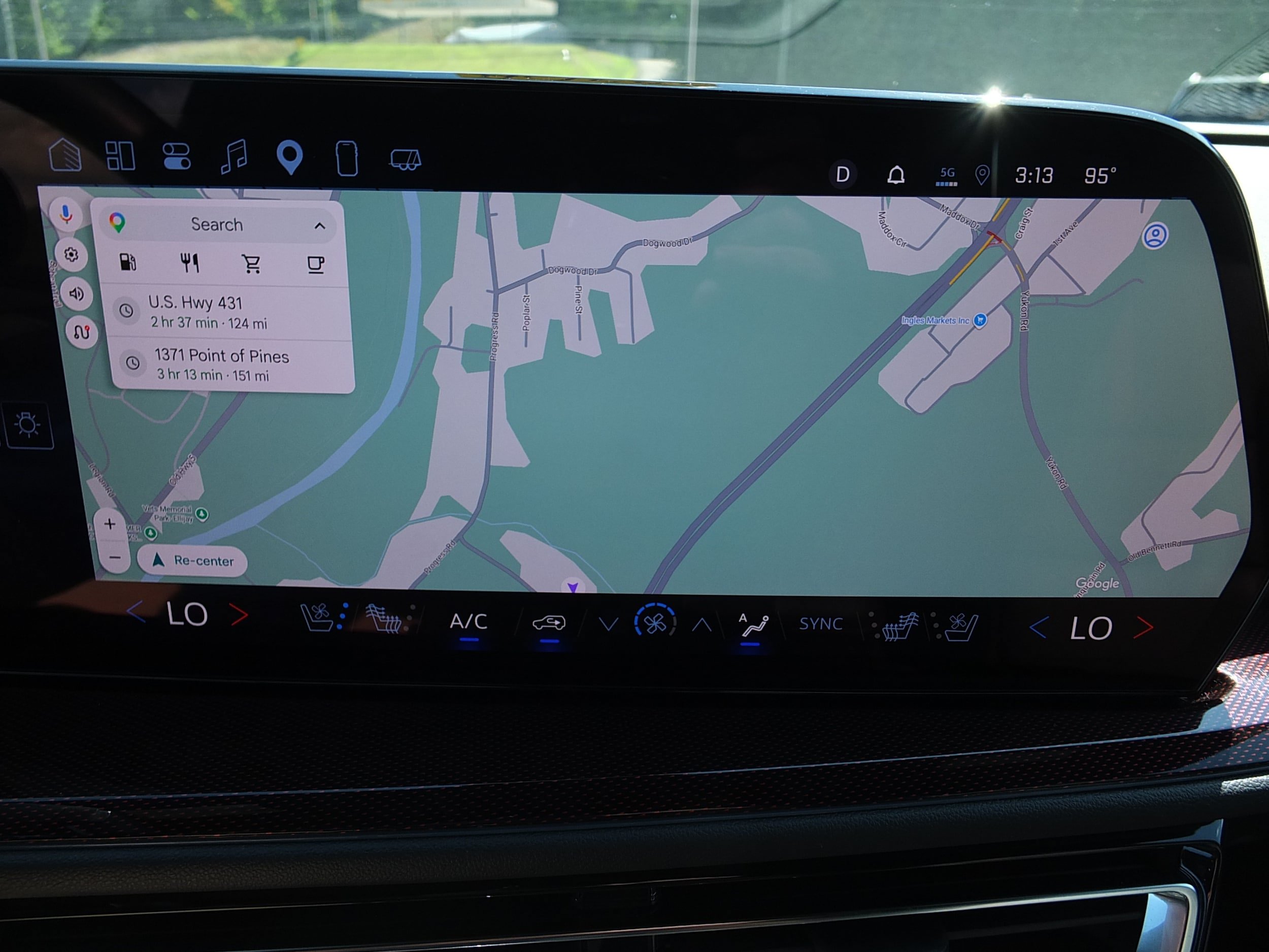 Used 2025 Chevrolet Traverse RS w/ LPO, Floor Liner Package FWD image 31