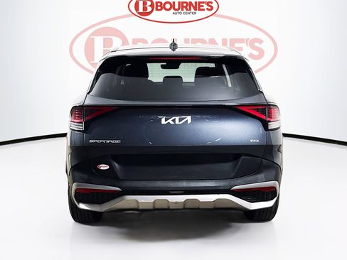 Used 2023 Kia Sportage LX AWD/4WD image 9