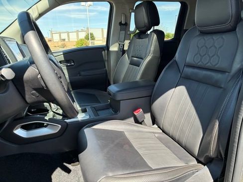 Certified 2024 Nissan Frontier SL w/ Technology Package RWD image 19