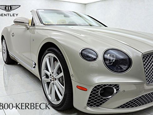 Used 2020 Bentley Continental GT image 19