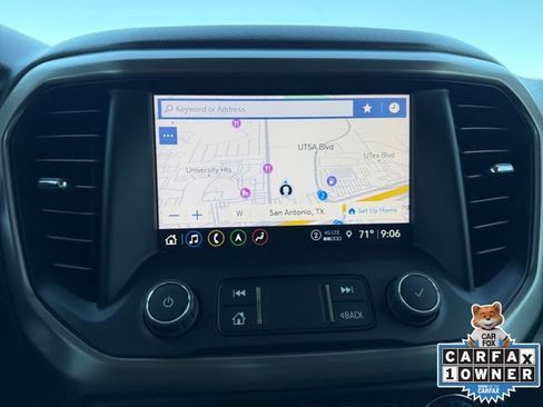 Used 2022 GMC Acadia AT4 w/ Technology Package AWD/4WD image 20
