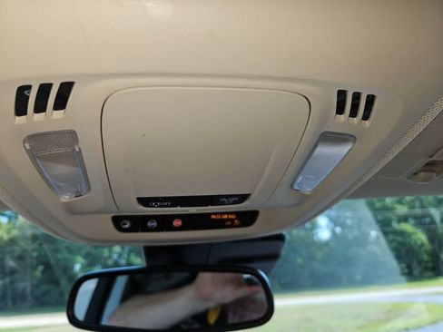 Used 2023 Buick Envision Preferred AWD/4WD image 20