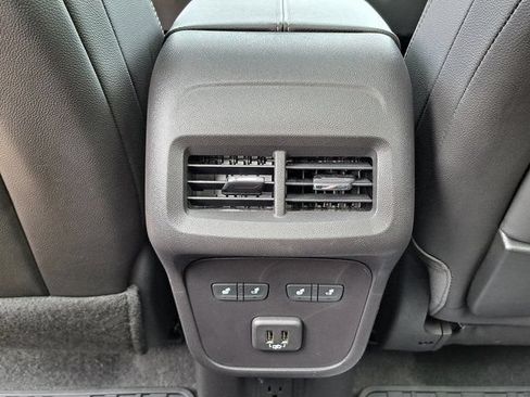 Used 2024 GMC Terrain Denali w/ Denali Premium Package AWD/4WD image 28