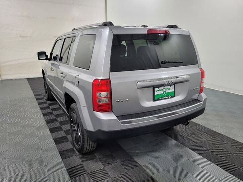 Used 2016 Jeep Patriot High Altitude AWD/4WD image 5