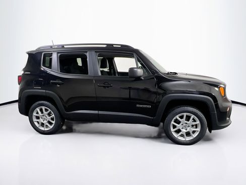Used 2022 Jeep Renegade Latitude w/ Convenience Group image 4