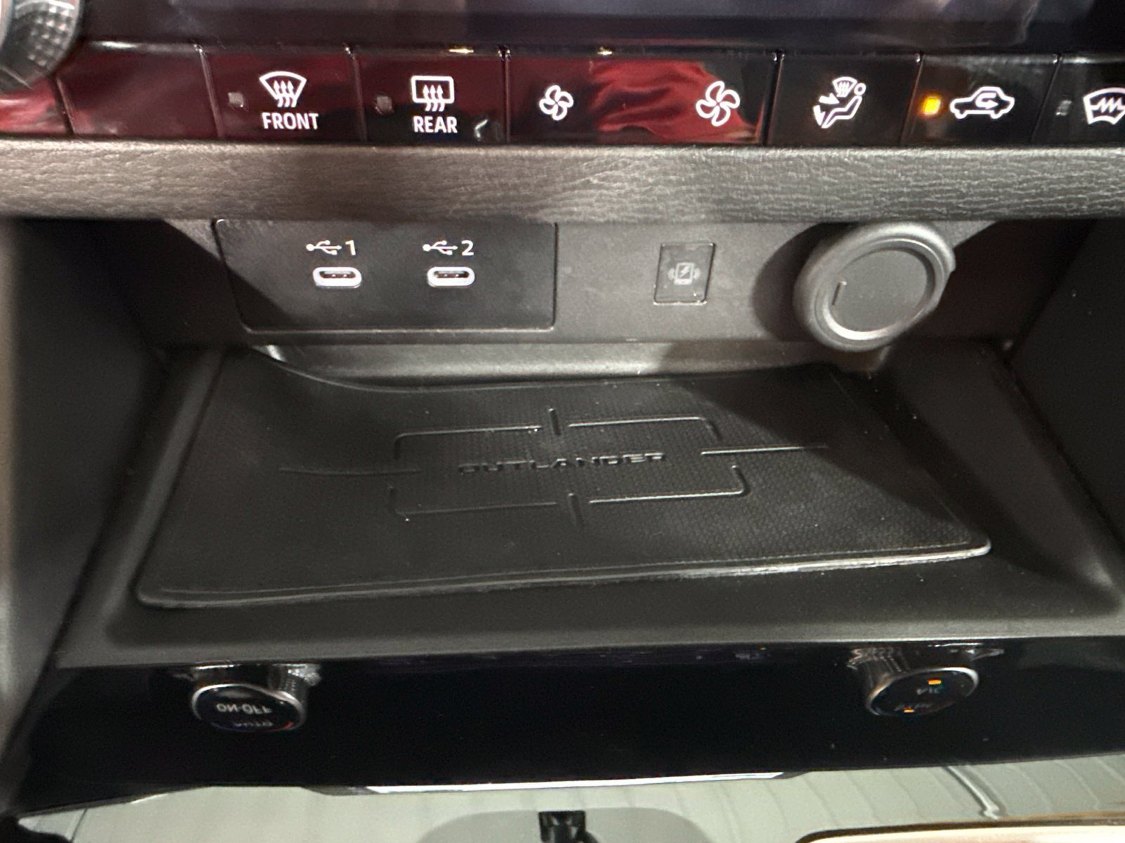 Used 2025 Mitsubishi Outlander SE AWD/4WD image 38