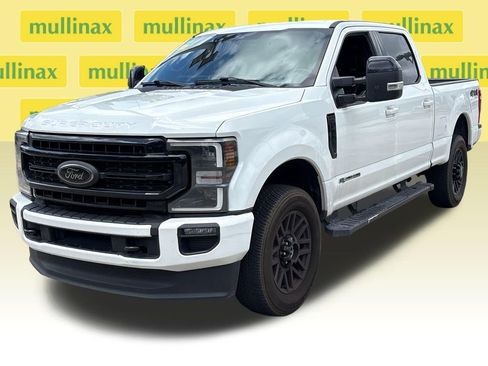 Used 2022 Ford F250 Lariat w/ Black Appearance Package AWD/4WD image 12