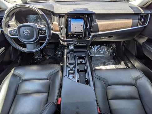 Used 2018 Volvo V90 T5 Cross Country w/ Convenience Package AWD/4WD image 27