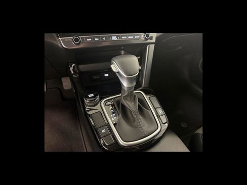 Used 2025 Kia Seltos S FWD image 24