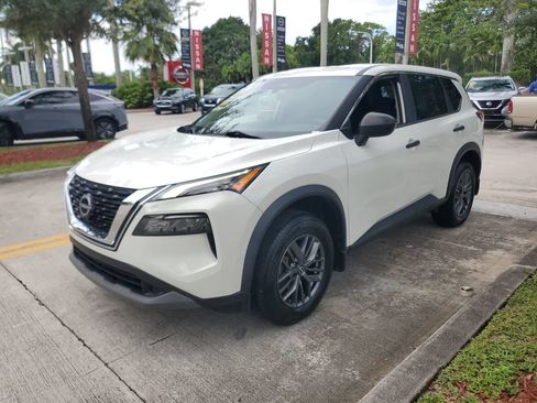 Certified 2023 Nissan Rogue S FWD image 3