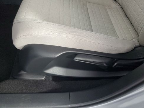 Used 2023 Honda HR-V LX image 30