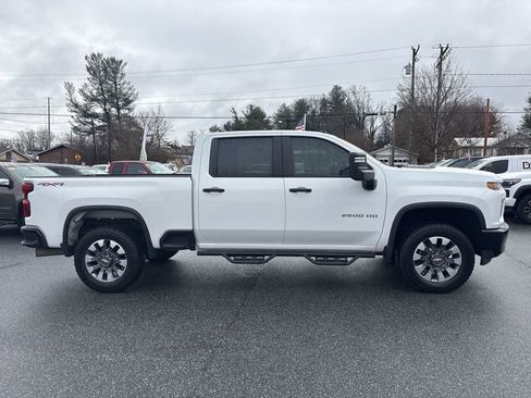 Certified 2023 Chevrolet Silverado 2500 Custom w/ Custom Value Package image 11