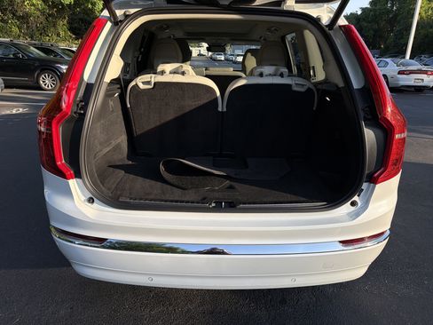 Certified 2023 Volvo XC90 B6 Plus AWD/4WD image 34