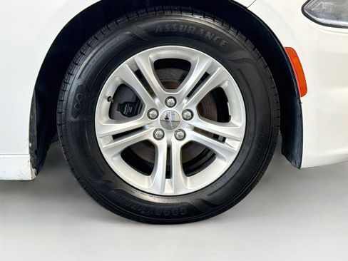 Used 2020 Dodge Charger SXT RWD image 35