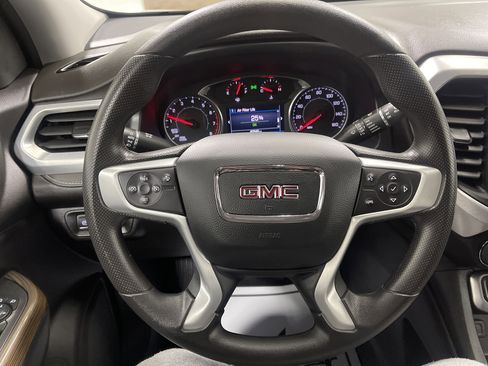 Used 2023 GMC Acadia SLE w/ Driver Convenience Package image 30