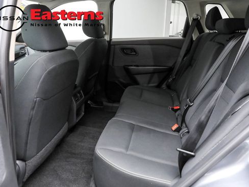 Used 2023 Nissan Rogue S image 38