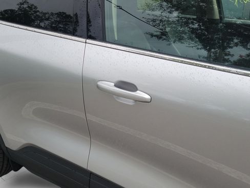 Used 2020 Ford Escape Titanium FWD image 18