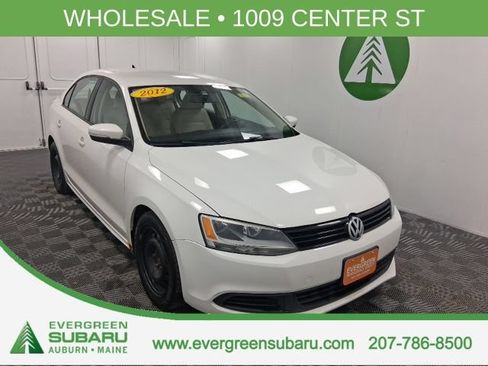 Used 2012 Volkswagen Jetta TDI FWD image 1