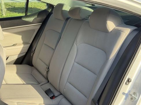 Used 2018 Hyundai Elantra SEL image 29
