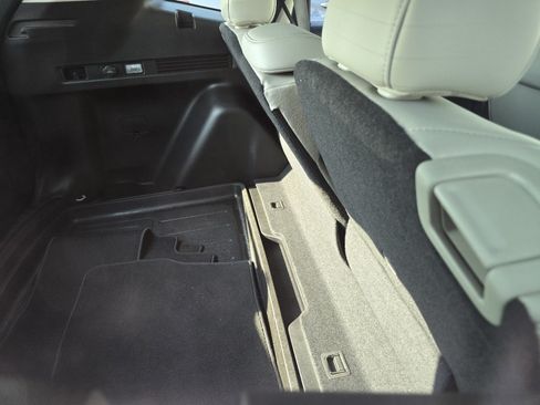 Used 2025 Honda CR-V EX-L image 10