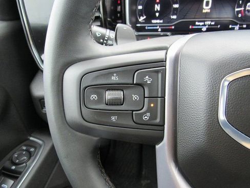 Used 2025 GMC Sierra 1500 Elevation image 19