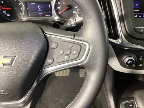 Used 2022 Chevrolet Equinox LT image 19