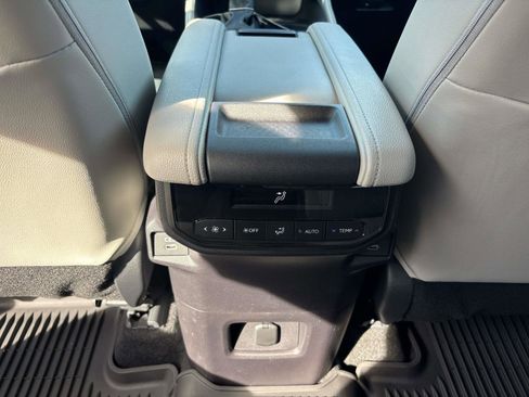 New 2026 Toyota Grand Highlander XLE AWD/4WD image 9