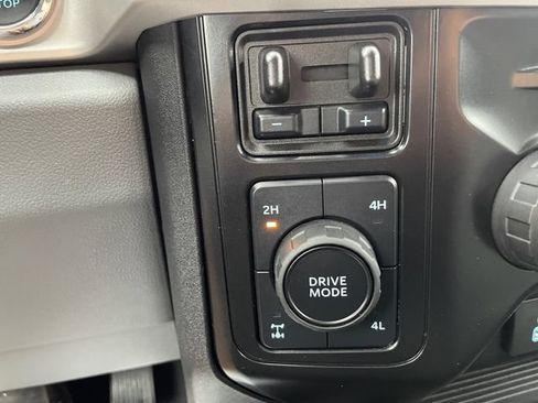 Used 2026 Ford F250 XLT w/ XLT Premium Package AWD/4WD image 21