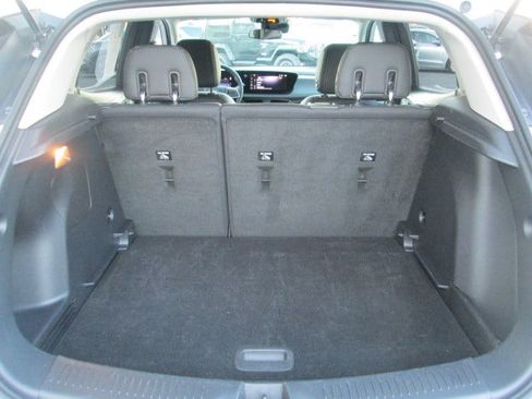 Used 2025 Buick Encore GX Preferred AWD/4WD image 11