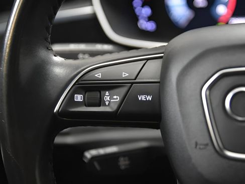 Used 2020 Audi Q3 2.0T Premium w/ Convenience Package AWD/4WD image 18